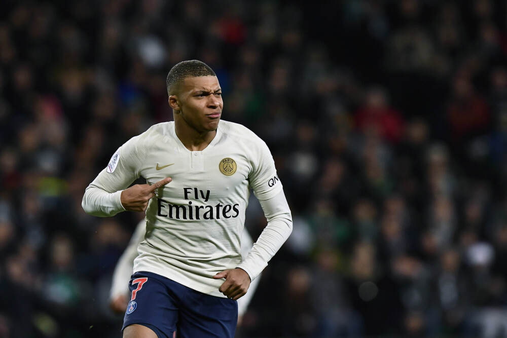 斯皮尔伯格口碑新作《揭秘日》今日上映 尘封外星真相正式曝光